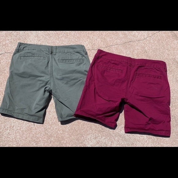 LOT OF 2 AMERICAN EAGLE OUTFITTERS AEO OLIVE BURGUNDY BERMUDA SHORTS 2 - Picture 2 of 2